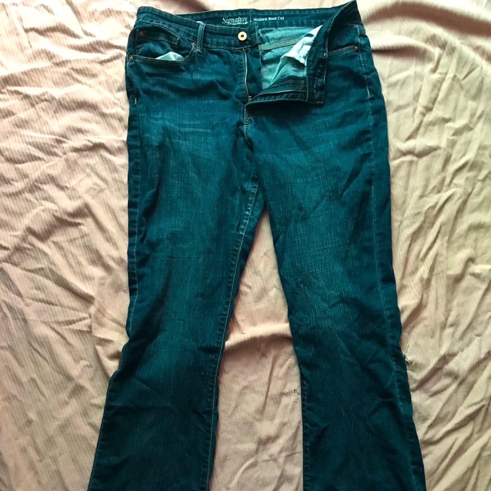 Wide flare bootcut jeans